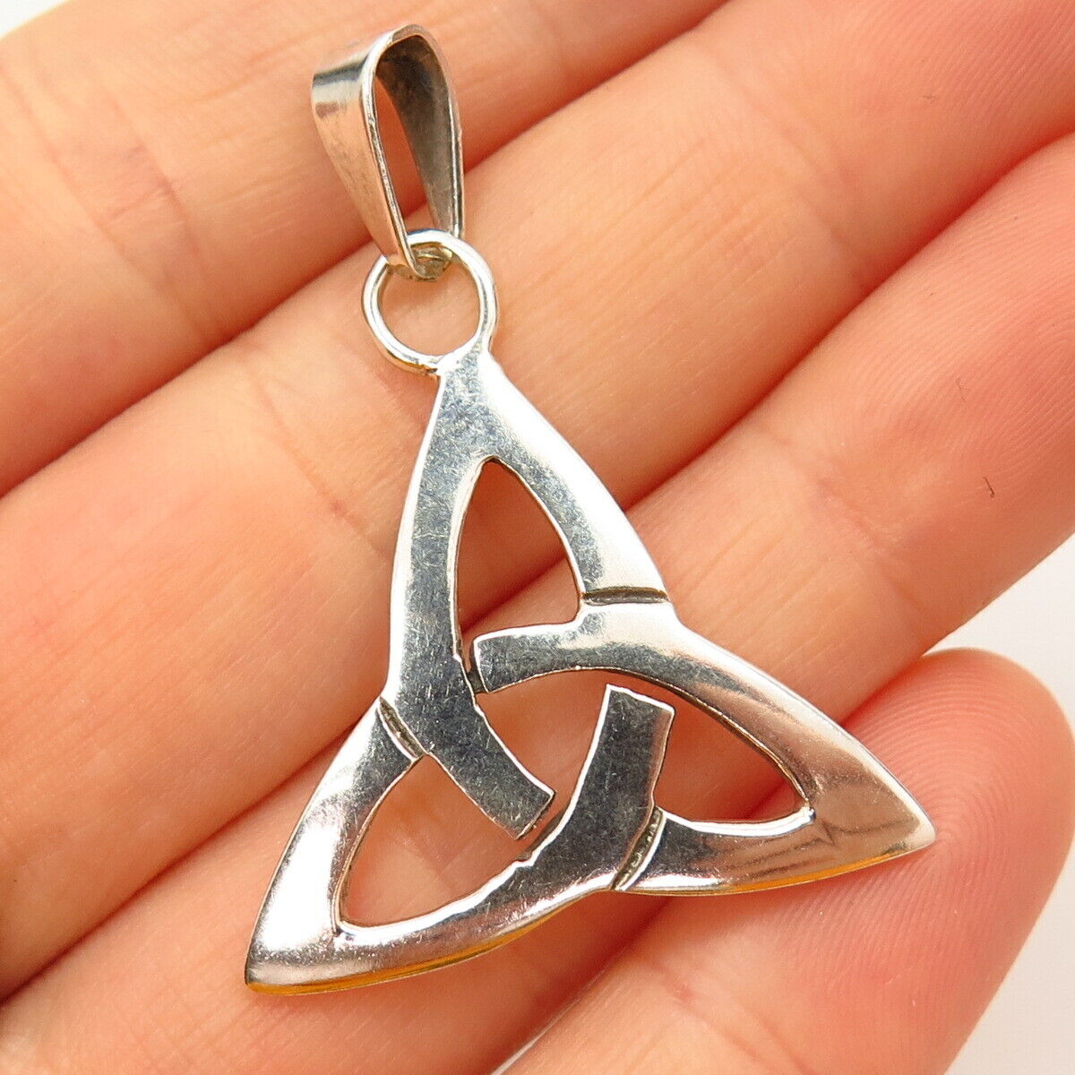 925 Sterling Silver Vintage Celtic Triquetra Design Pendant