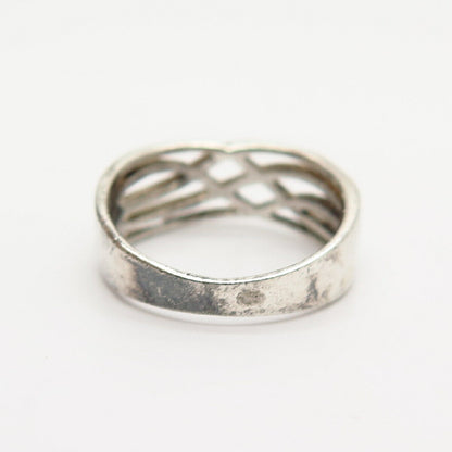 925 Sterling Silver Infinity Design Ring Size 6