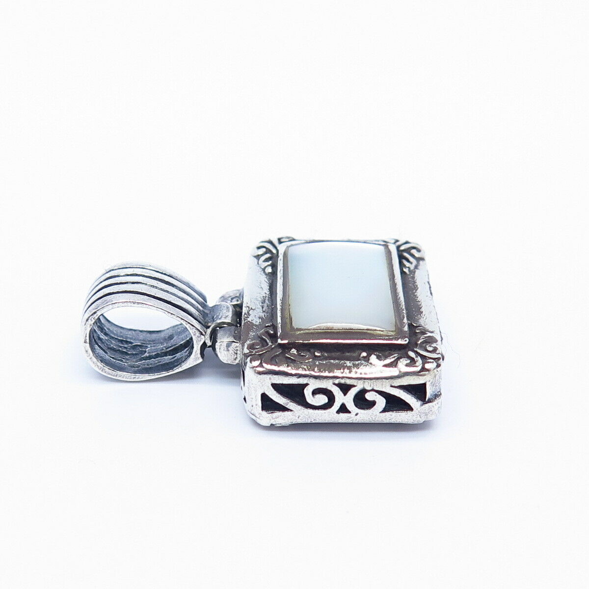 925 Sterling Silver Real Mother-of-Pearl Swirl Design Pendant