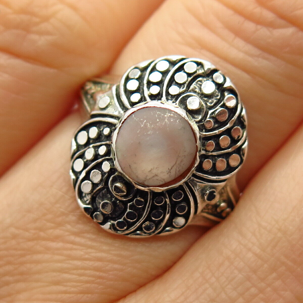 925 Sterling Vintage Silver Сloud Mother-of-Pearl Ring Size 7