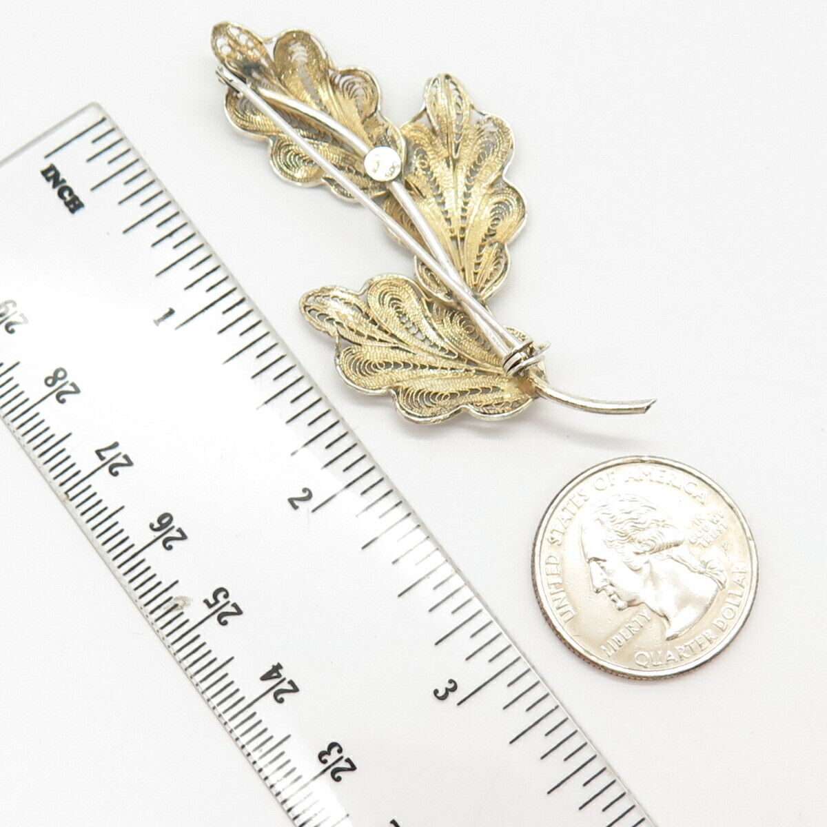 800 Silver 2-Tone Vintage Filigree Leaves Design Pin Brooch