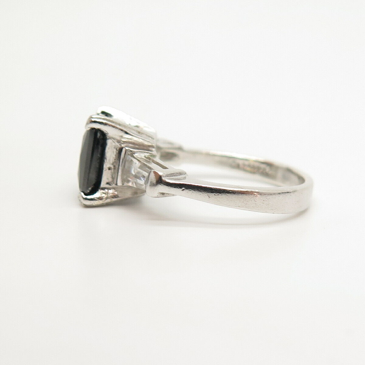 925 Sterling Silver White & Black C Z Ring Size 7