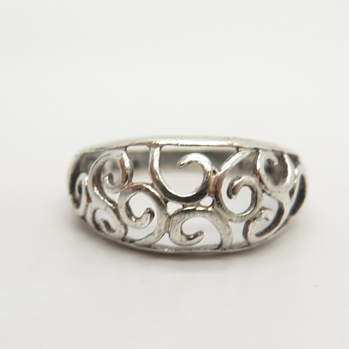 925 Sterling Silver Carved Swirl Ring Size 8 1/4