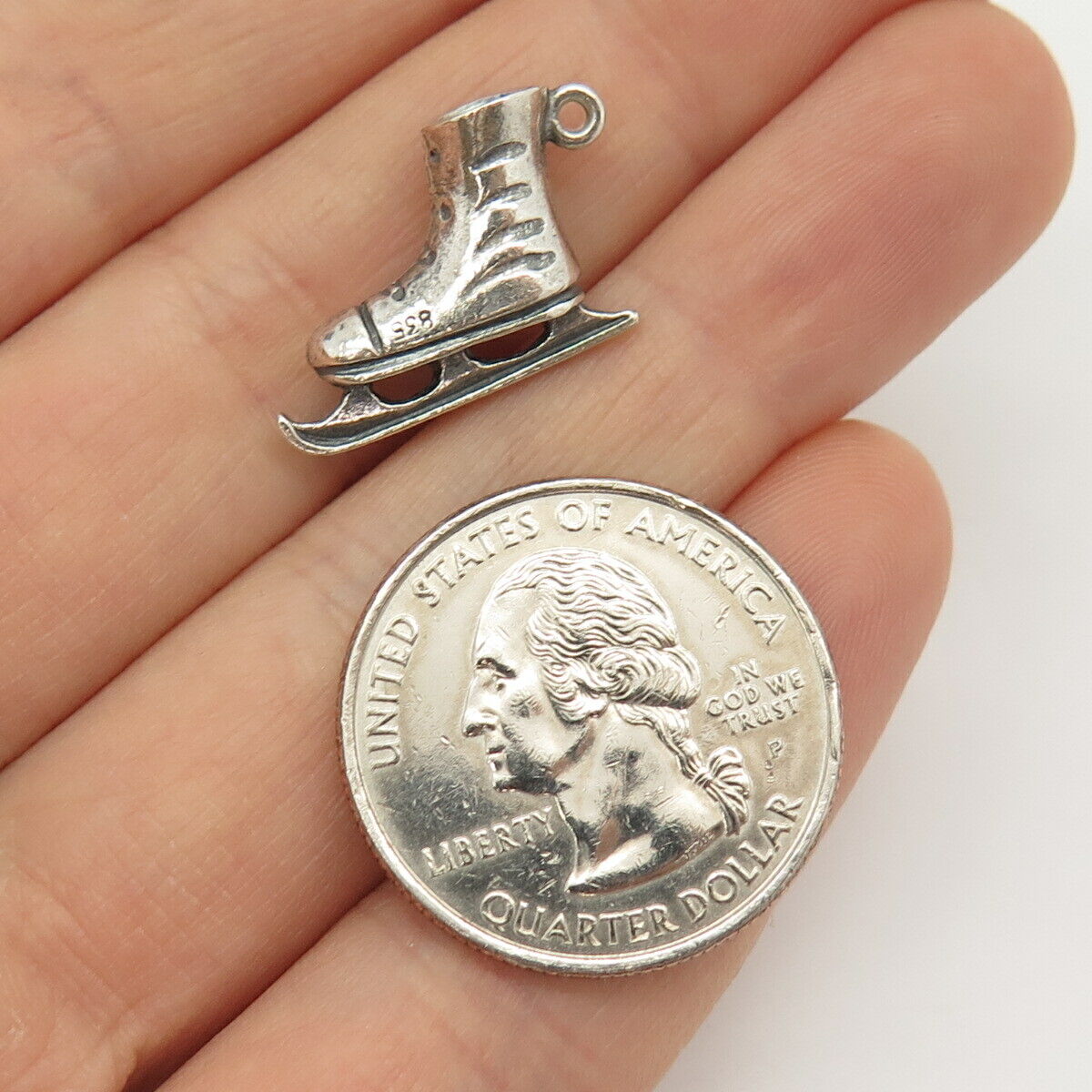 835 Silver Vintage Ice Skating Shoe Charm Pendant