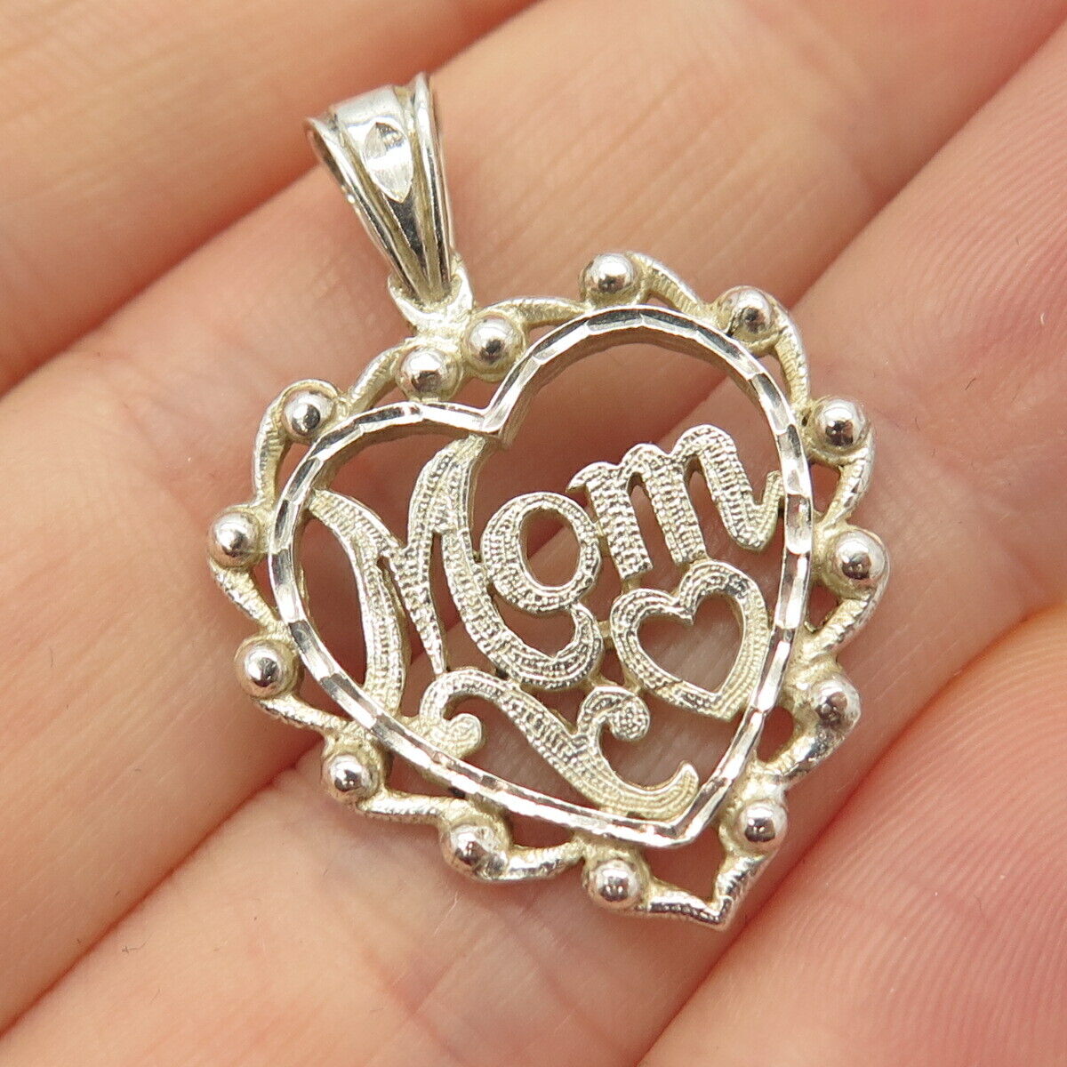 925 Sterling Silver "Mom" Ornate Heart Pendant