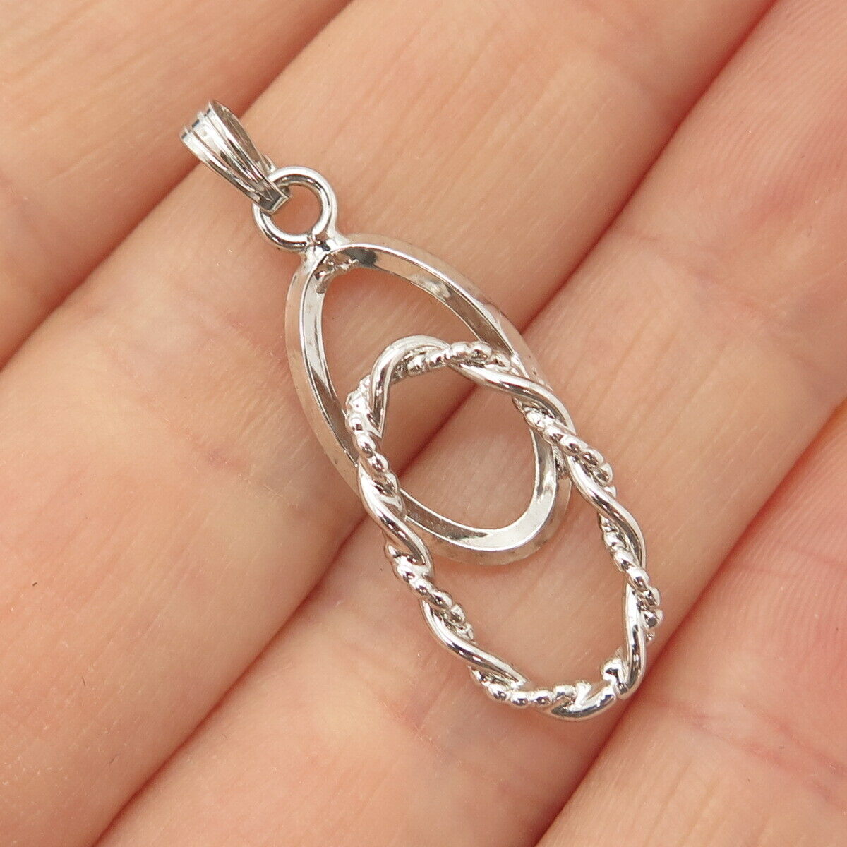 925 Sterling Silver Vintage Infinity / Crossover Pendant