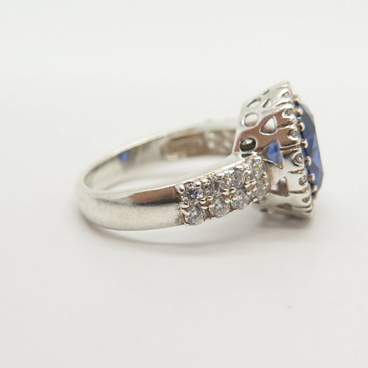 925 Sterling Silver White & Blue C Z Ring Size 7