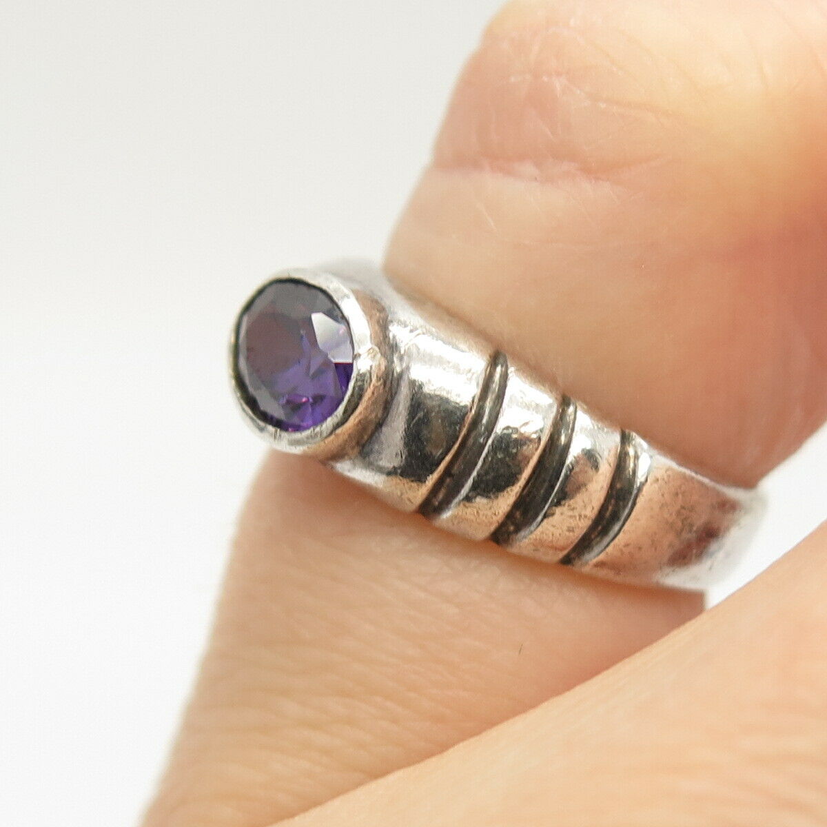 925 Sterling Silver Vintage Amethyst-Tone C Z Ring Size 4 3/4