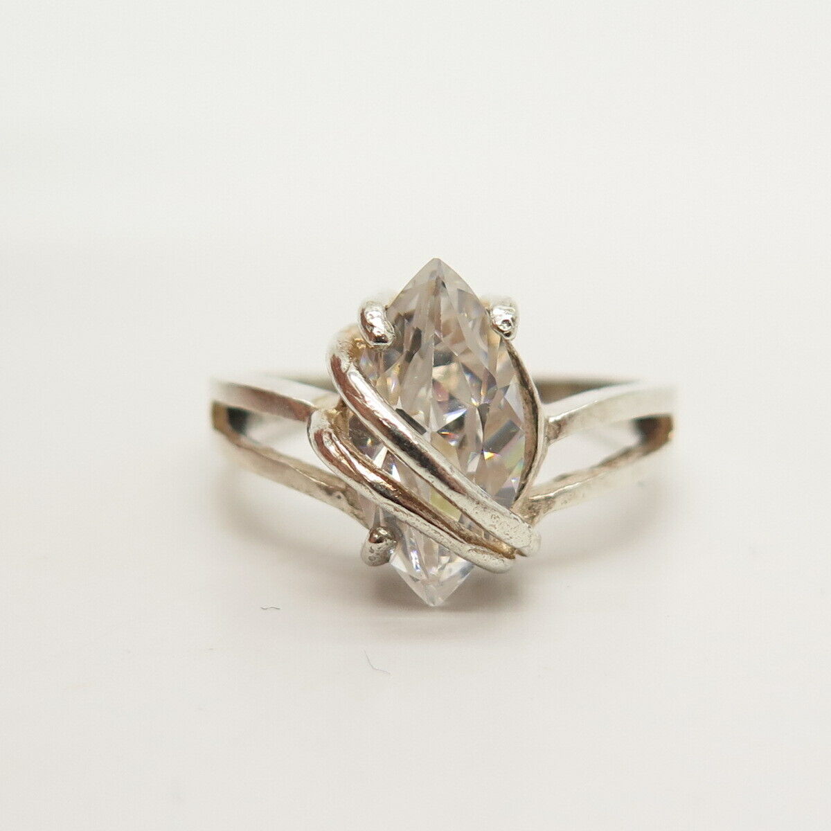 925 Sterling Silver C Z Solitaire Ring Size 5