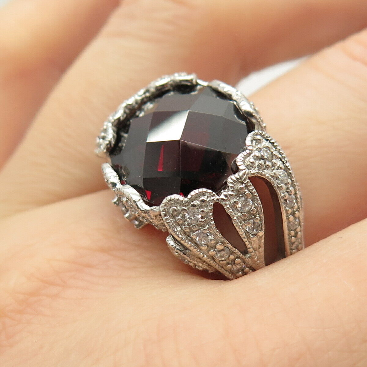 925 Sterling Silver Real Checkered Red Garnet Gemstone & C Z Ring Size 9