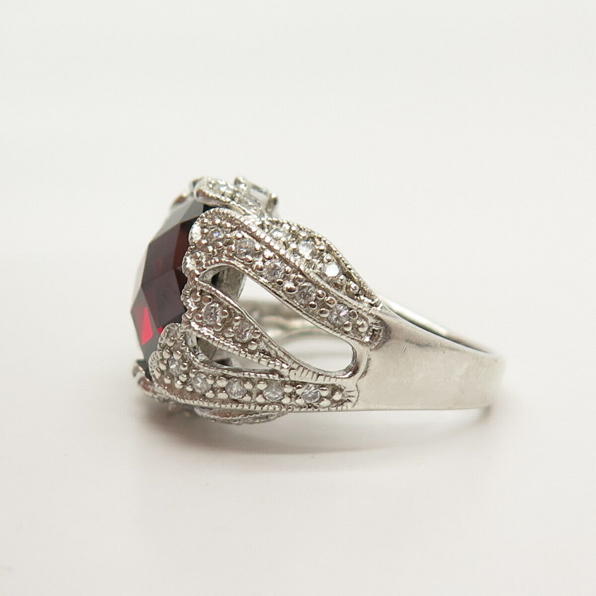 925 Sterling Silver Real Checkered Red Garnet Gemstone & C Z Ring Size 9