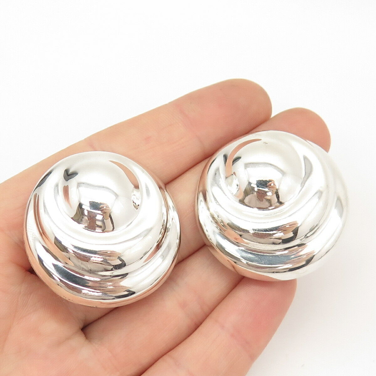 925 Sterling Silver Vintage Mexico Ribbed Hollow Clip On Earrings