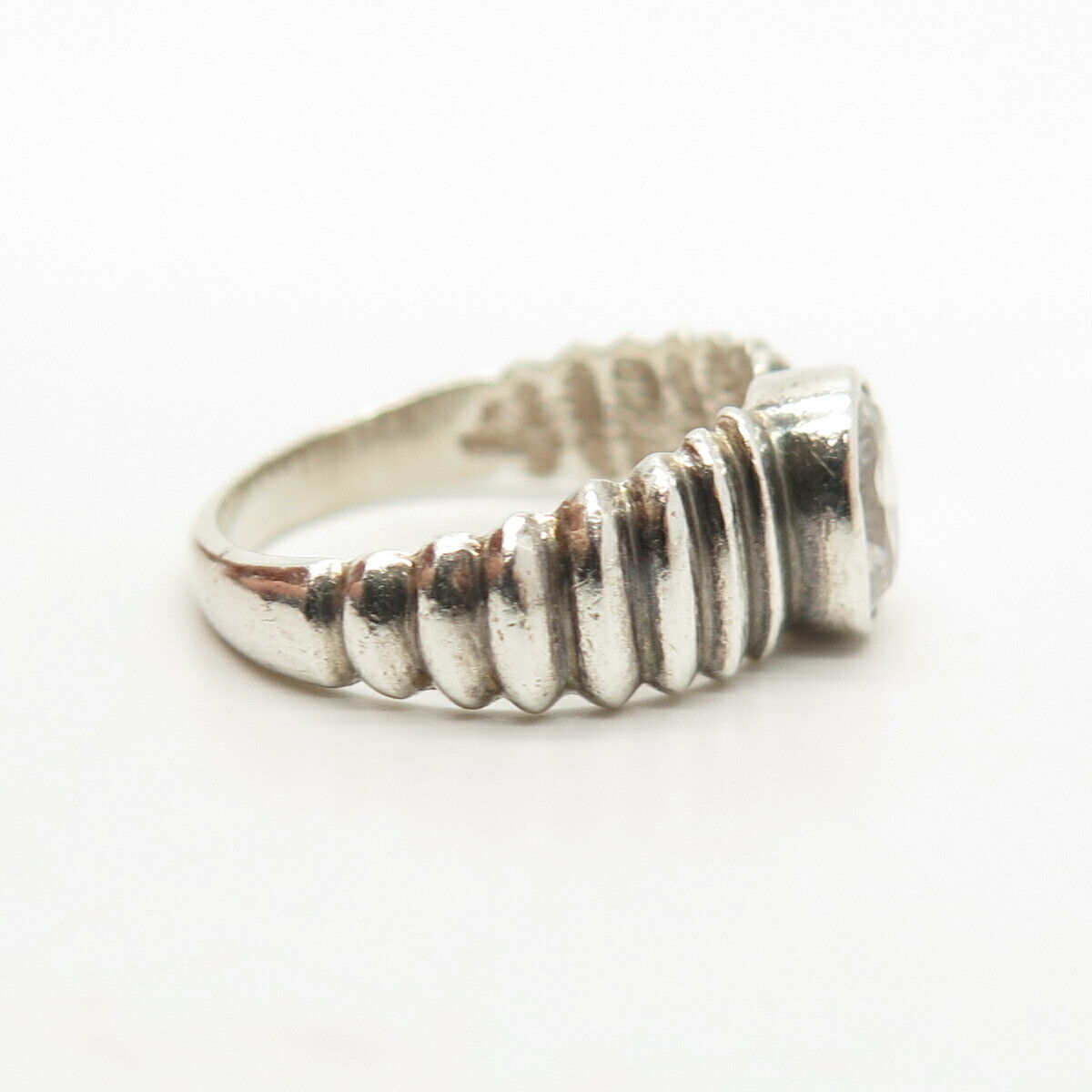 925 Sterling Silver Oval-Cut C Z Ribbed Ring Size 5 3/4