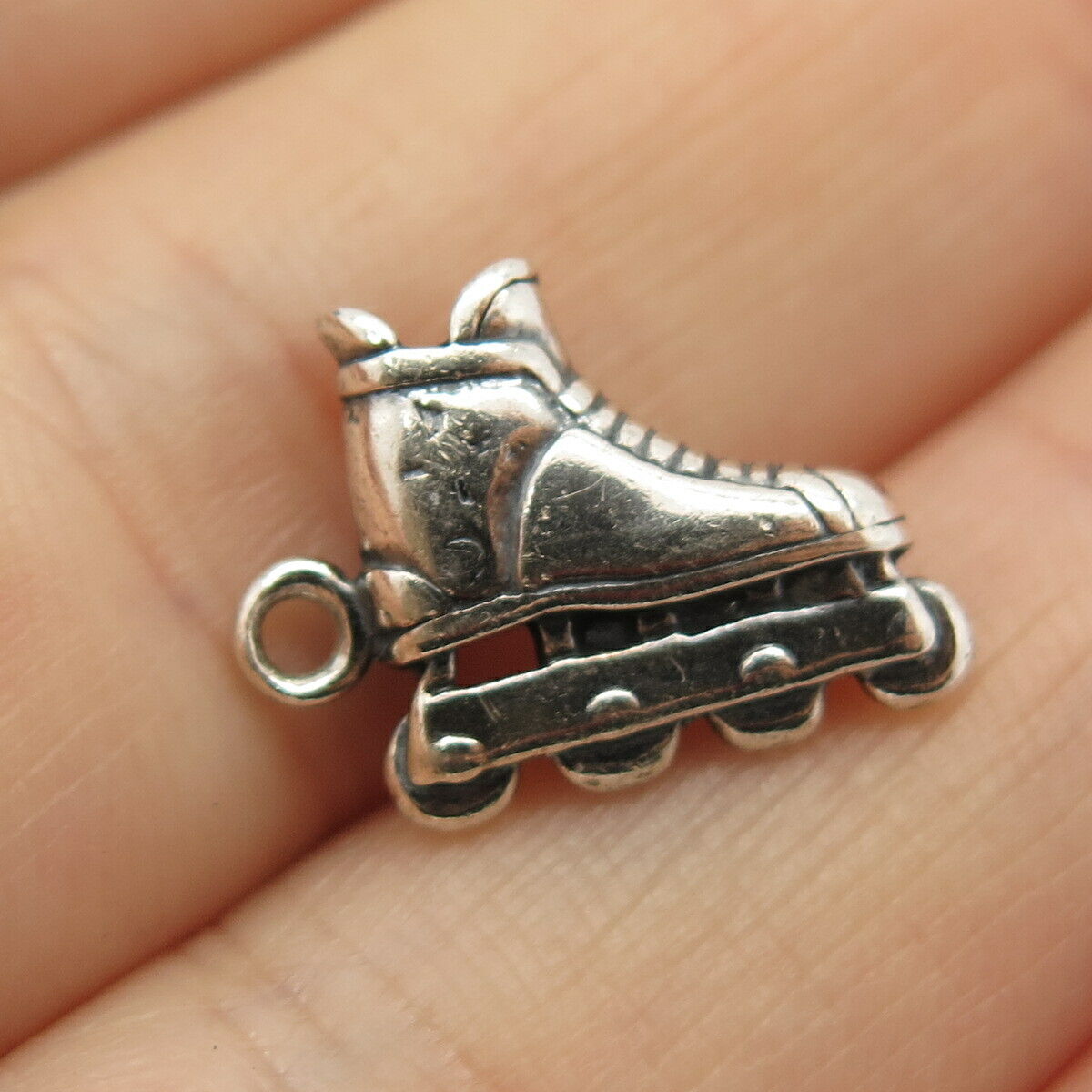 925 Sterling Silver Vintage Roller Skate Design Charm Pendant