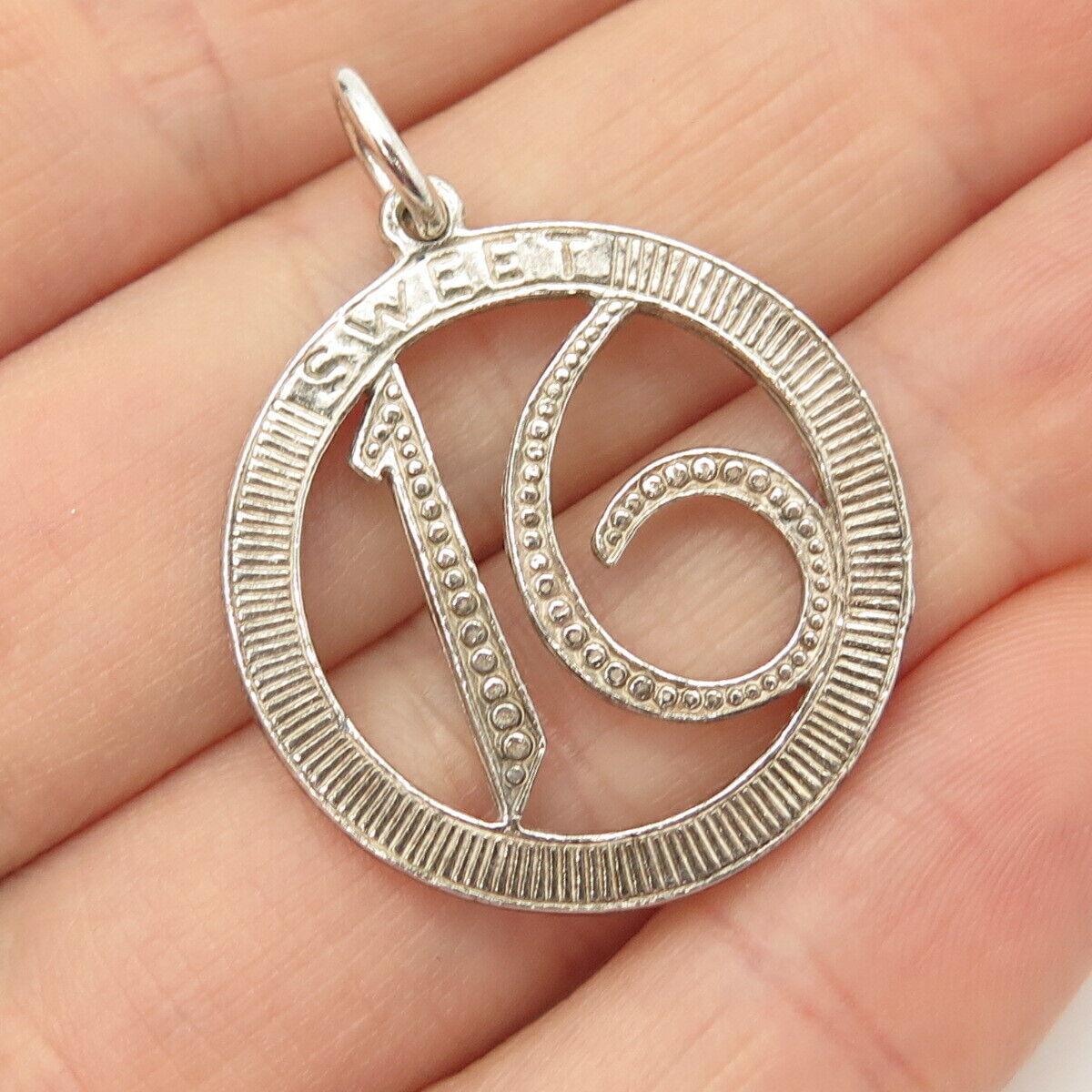 925 Sterling Silver Vintage "Sweet 16" Round Pendant