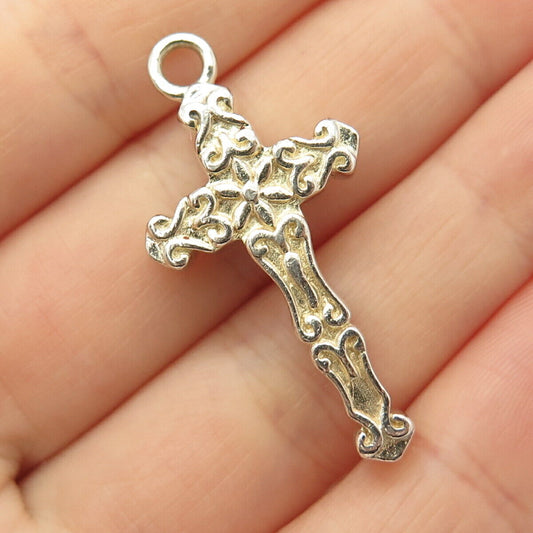 925 Sterling Silver Vintage Ornate Cross Pendant