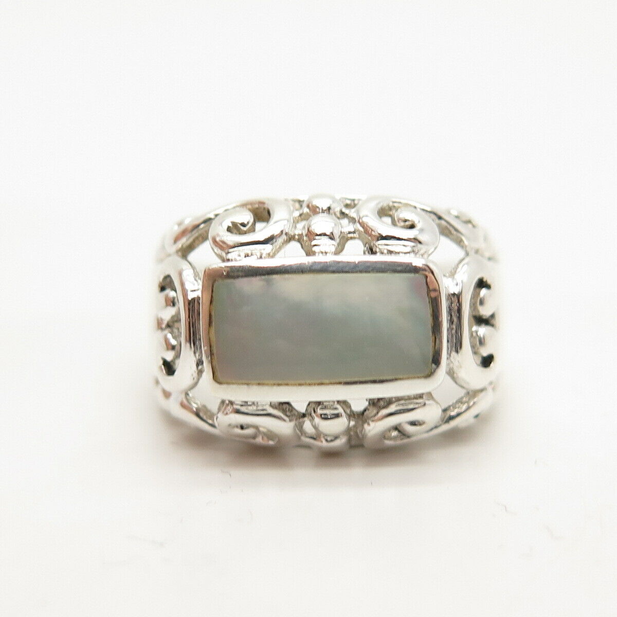 925 Sterling Silver Vintage Real Mother-of-Pearl Swirl Ring Size 5 3/4