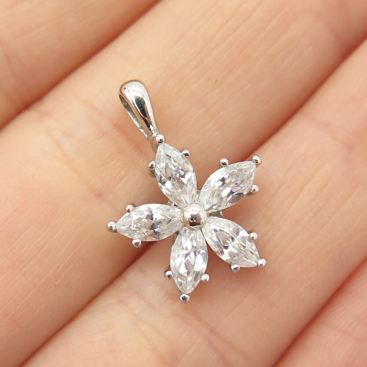 925 Sterling Silver C Z Floral Pendant