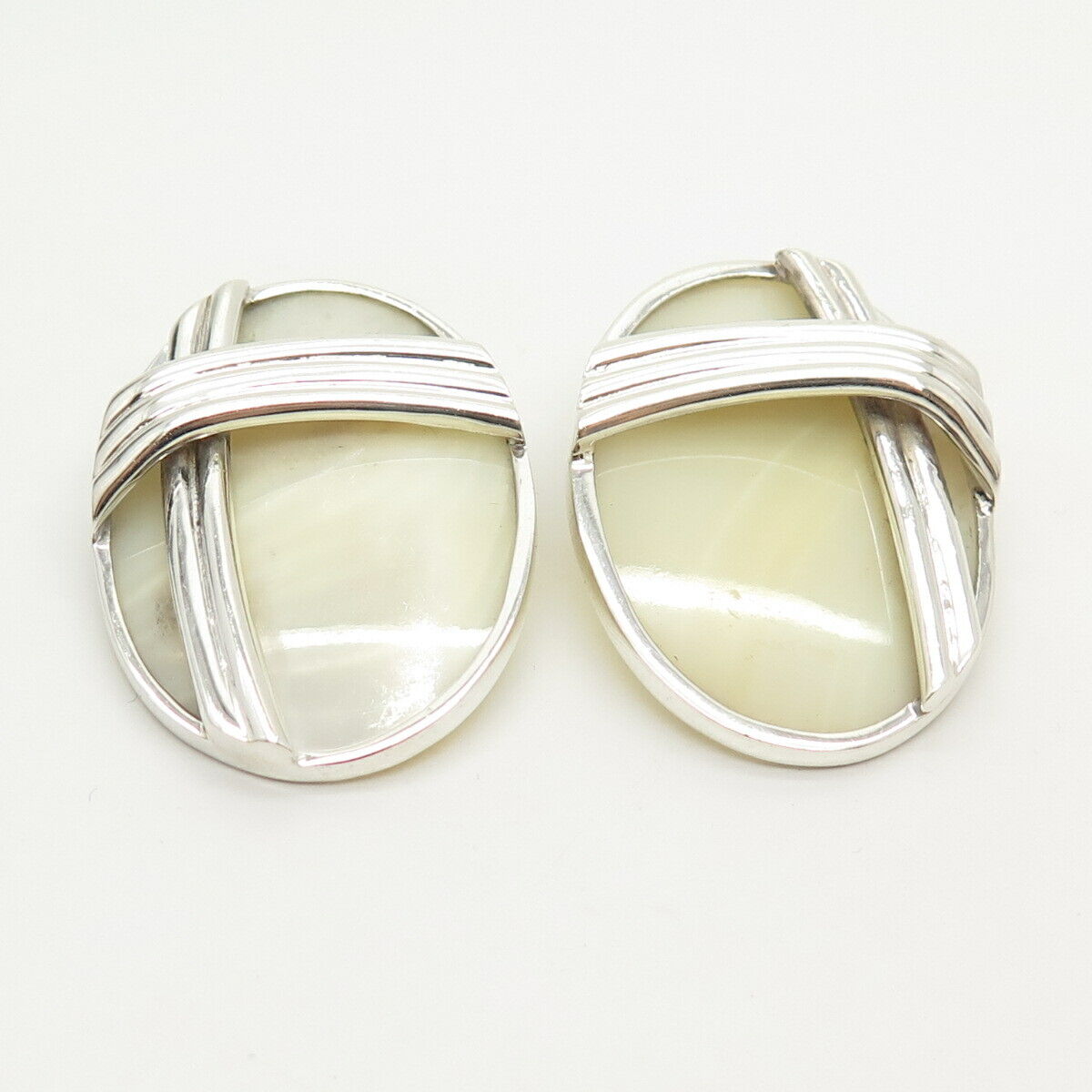 925 Sterling Silver Vintage Ture Designs Real Mother-of-Pearl Clip On Earrings