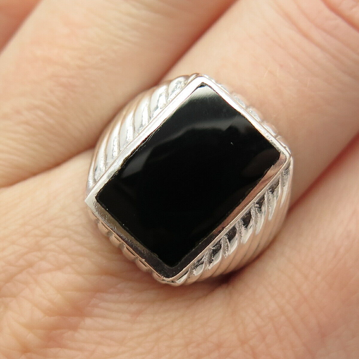 925 Sterling Silver Vintage Real Black Onyx Gem Ribbed Ring Size 9