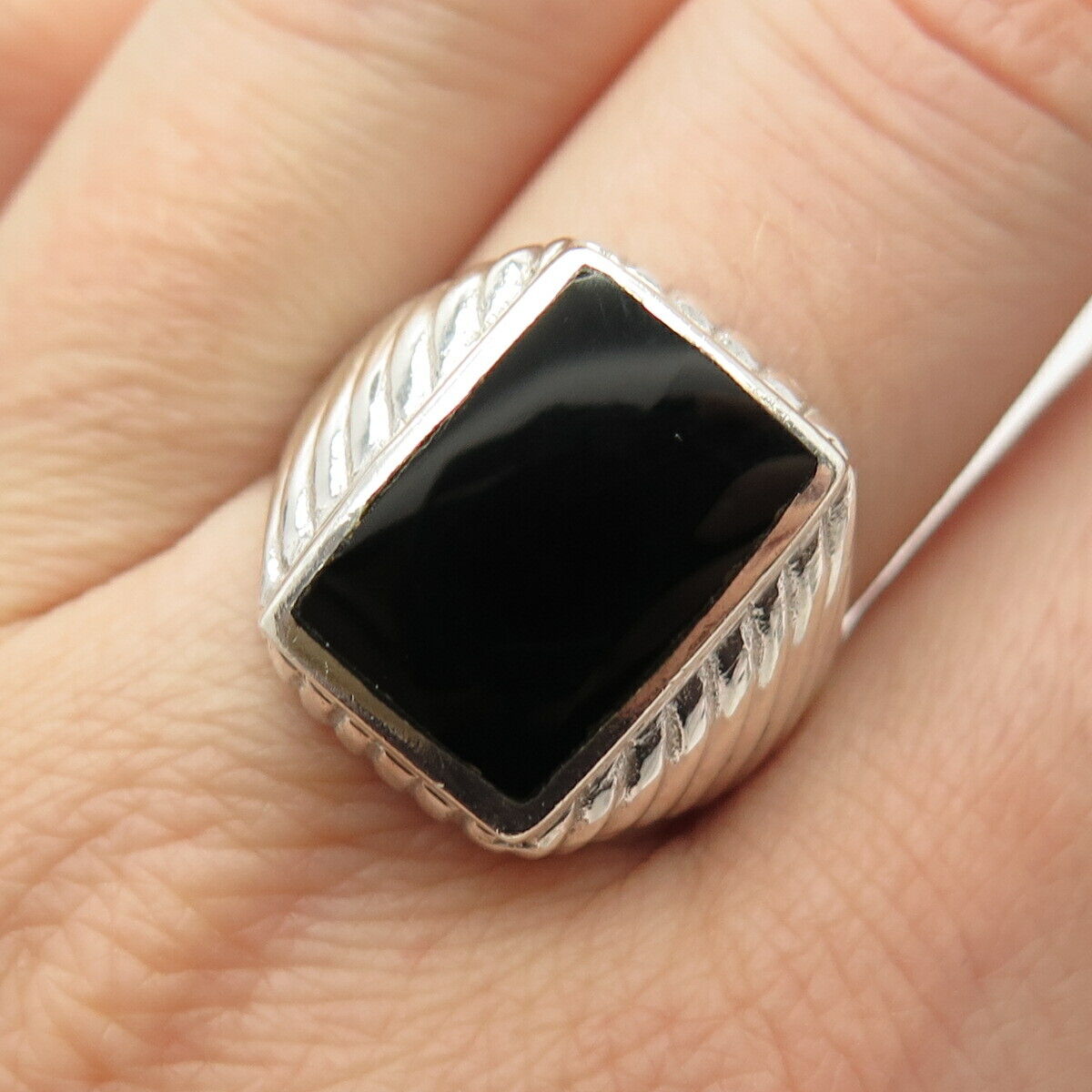 925 Sterling Silver Vintage Real Black Onyx Gem Ribbed Ring Size 9