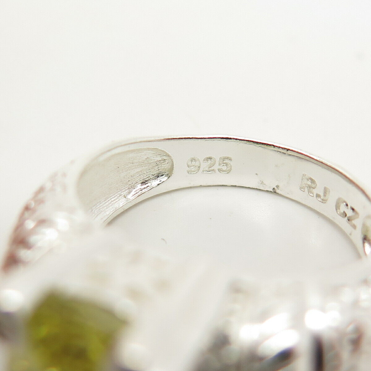 925 Sterling Silver Peridot-Tone C Z Ring Size 8