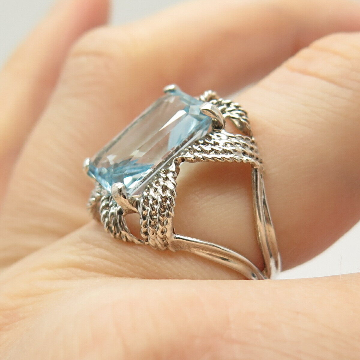 925 Sterling Silver Real Brue Topaz Gemstone Rope Ring