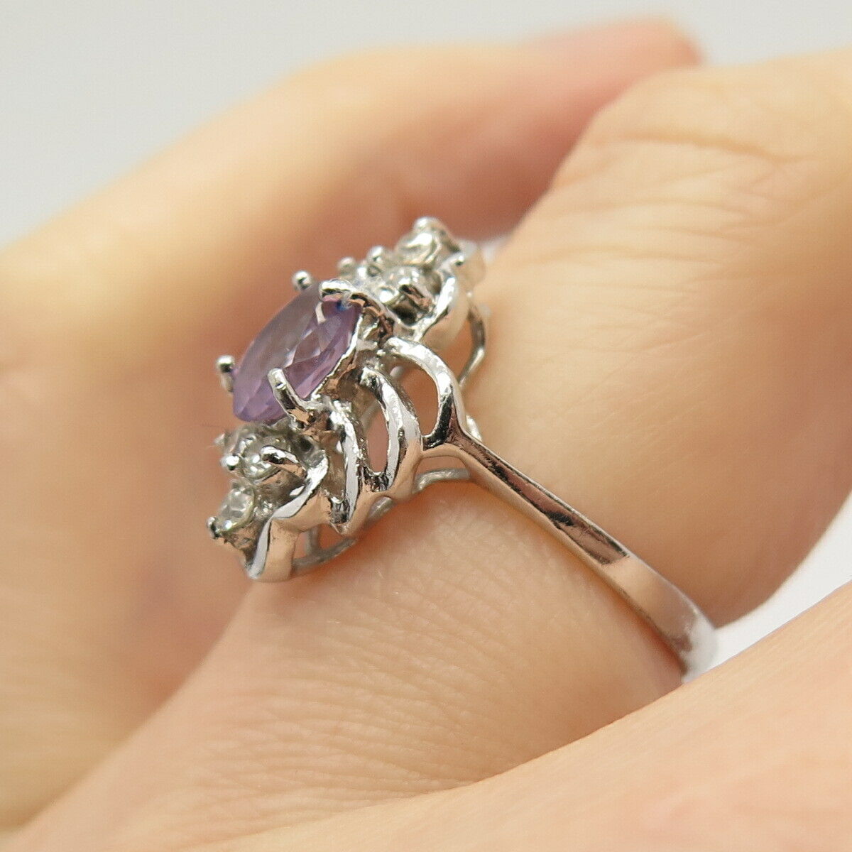 925 Sterling Silver Real Amethyst Gemstone & C Z Ring Size 5 3/4