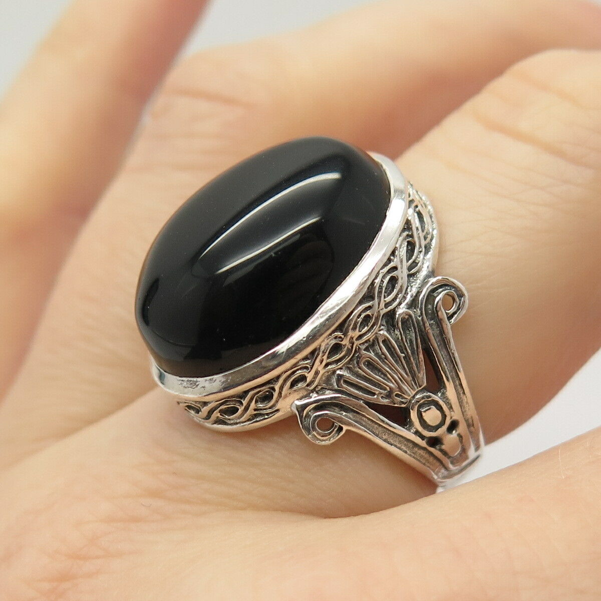 925 Sterling Silver Real Black Onyx Gemstone Ornate Ring Size 7 1/4