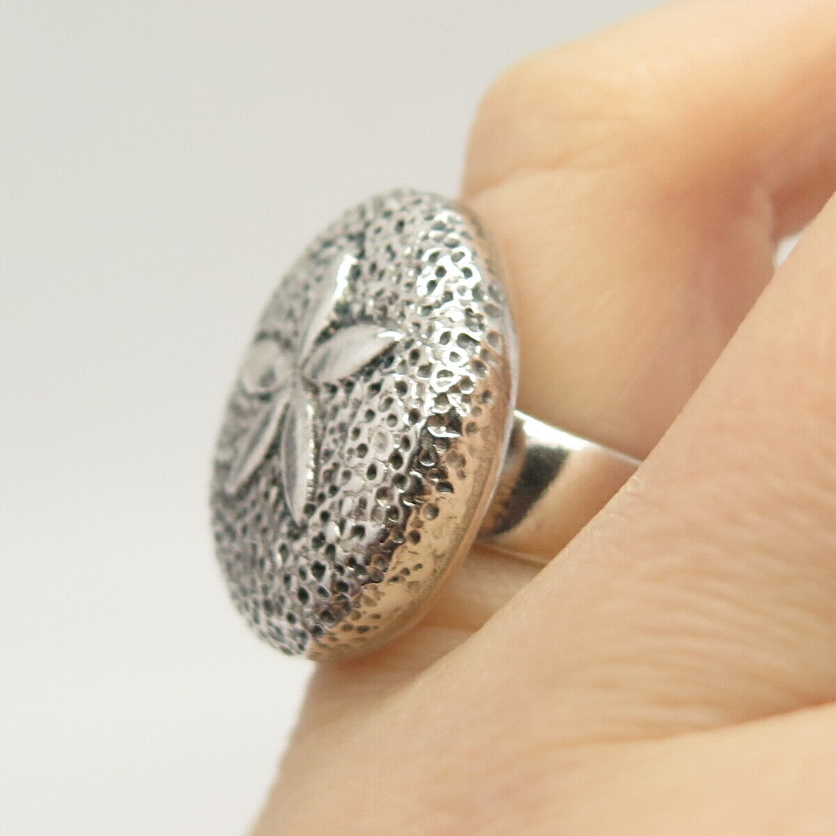 925 Sterling Silver Vintage Italy Sand Dollar Ring Size 6