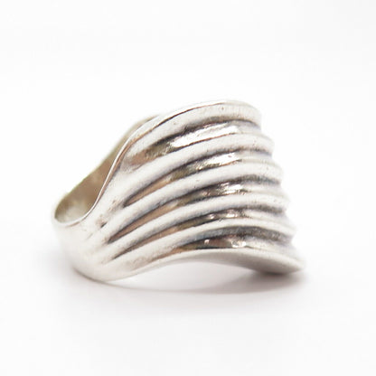 925 Sterling Silver Vintage Wavy Ring Size 9