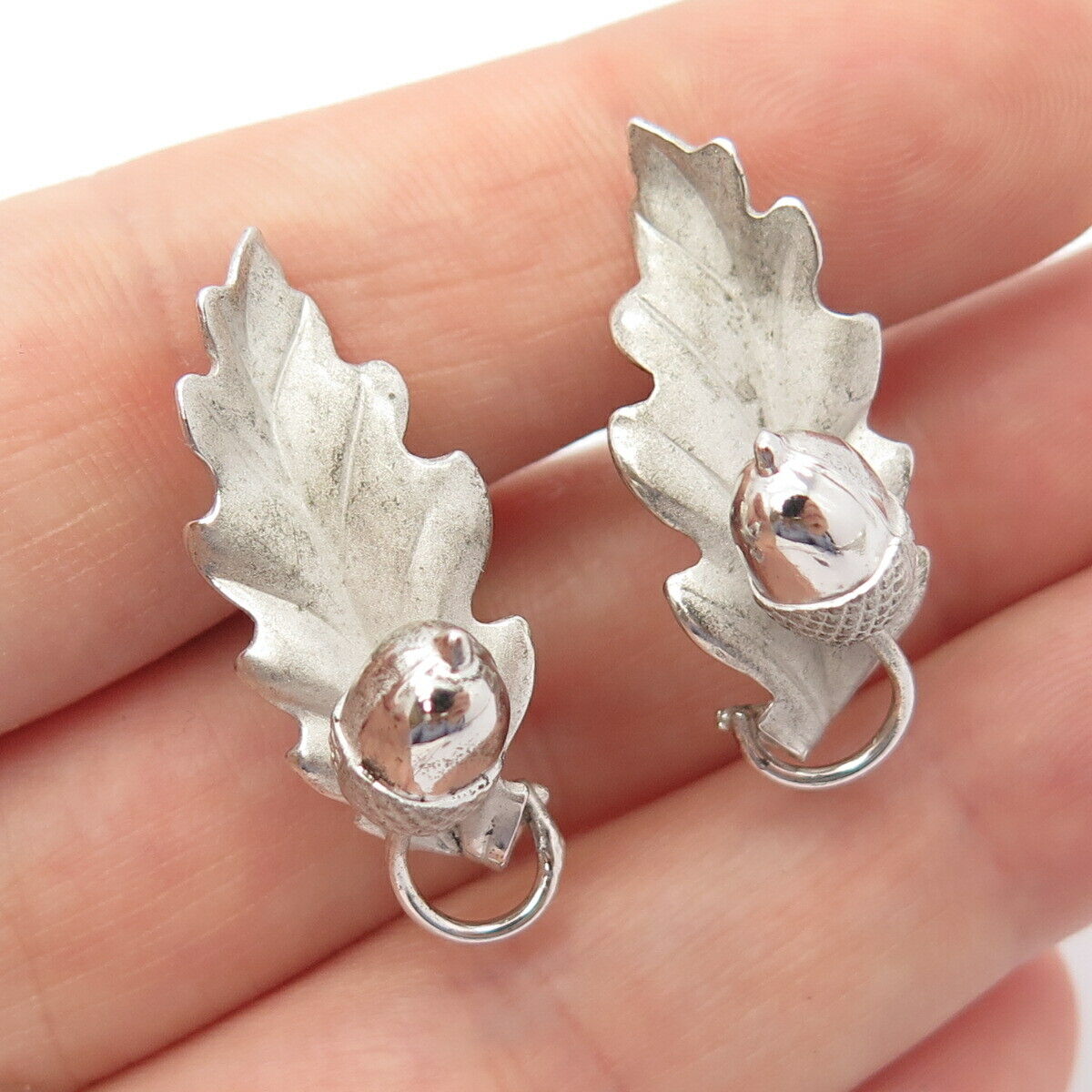 925 Sterling Silver Vintage Leaf Screw Back Earrings