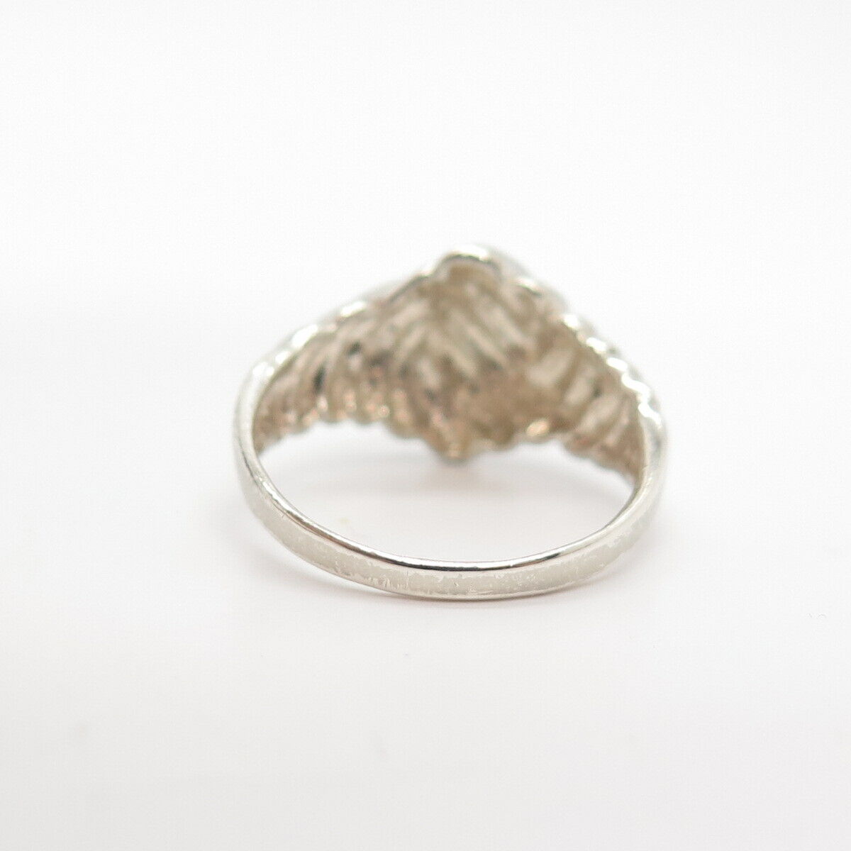 925 Sterling Silver Vintage Ribbed Knot Ring Size 7