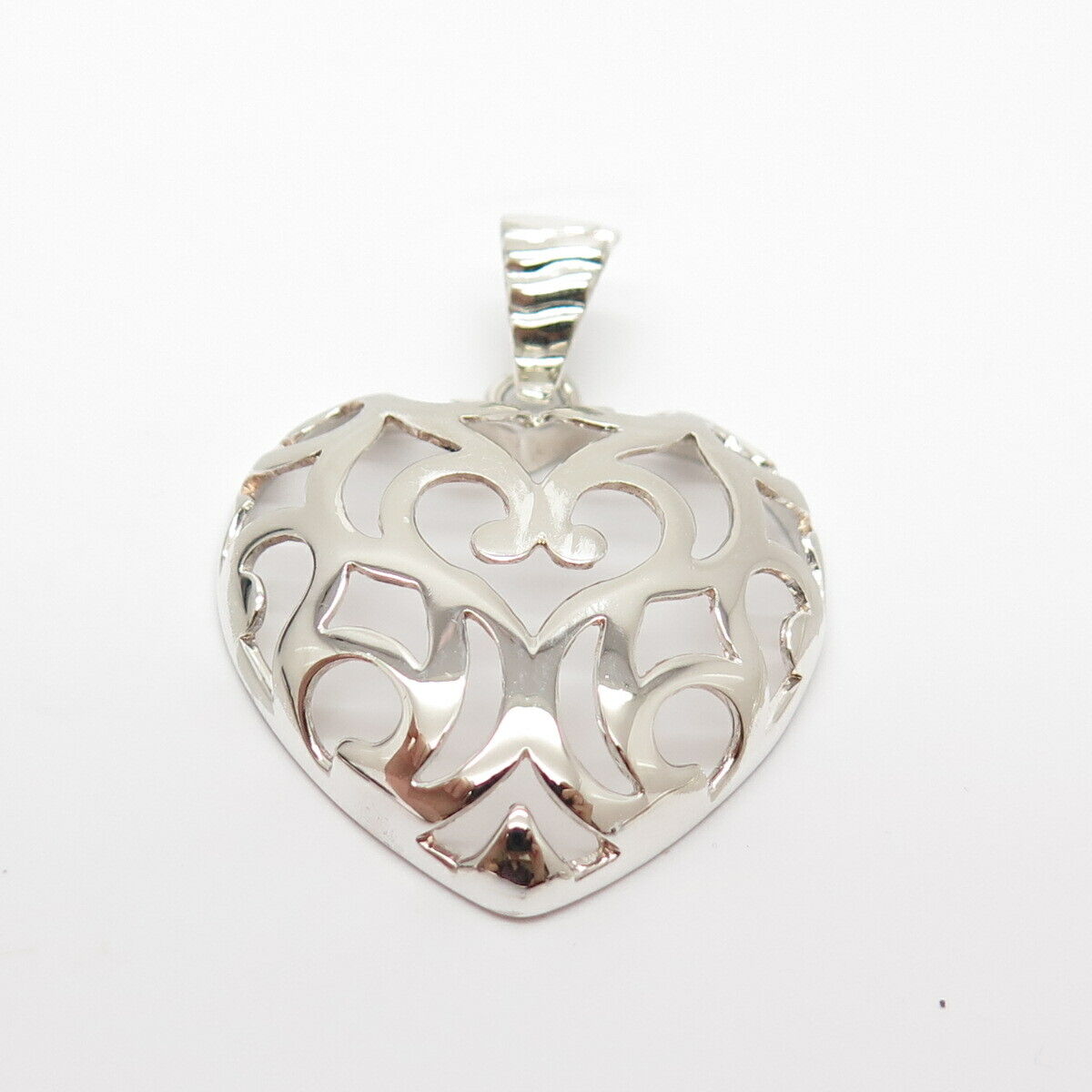 925 Sterling Silver Vintage Italy Milor Cutout Heart Pendant