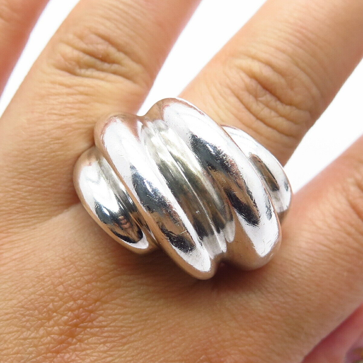 925 Sterling Silver Vintage Ribbed Domed Ring Size 8 3/4