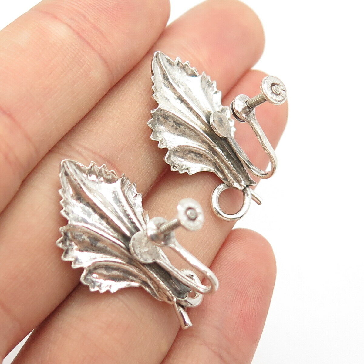 925 Sterling Silver Vintage Lily Floral Screw Back Earrings