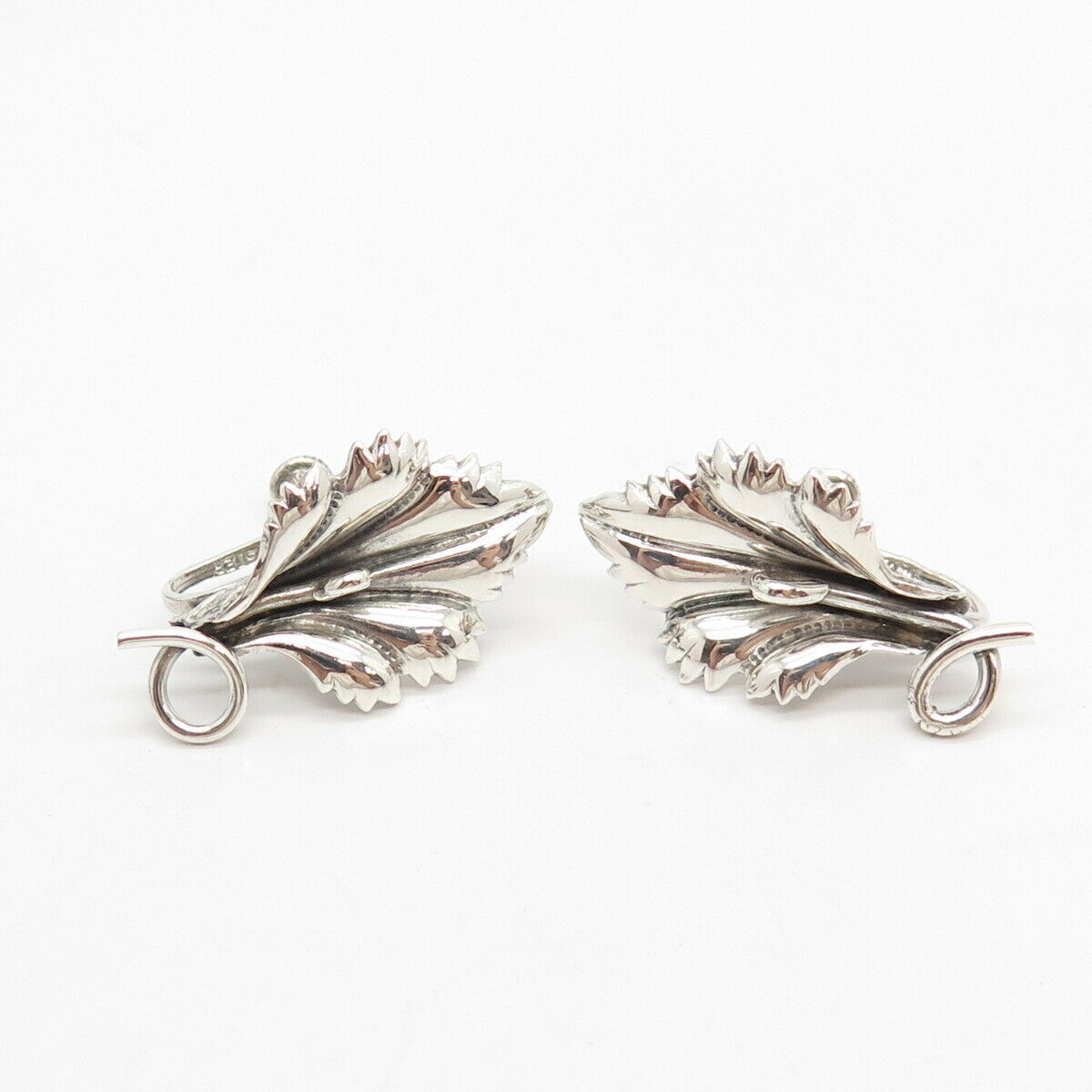 925 Sterling Silver Vintage Lily Floral Screw Back Earrings