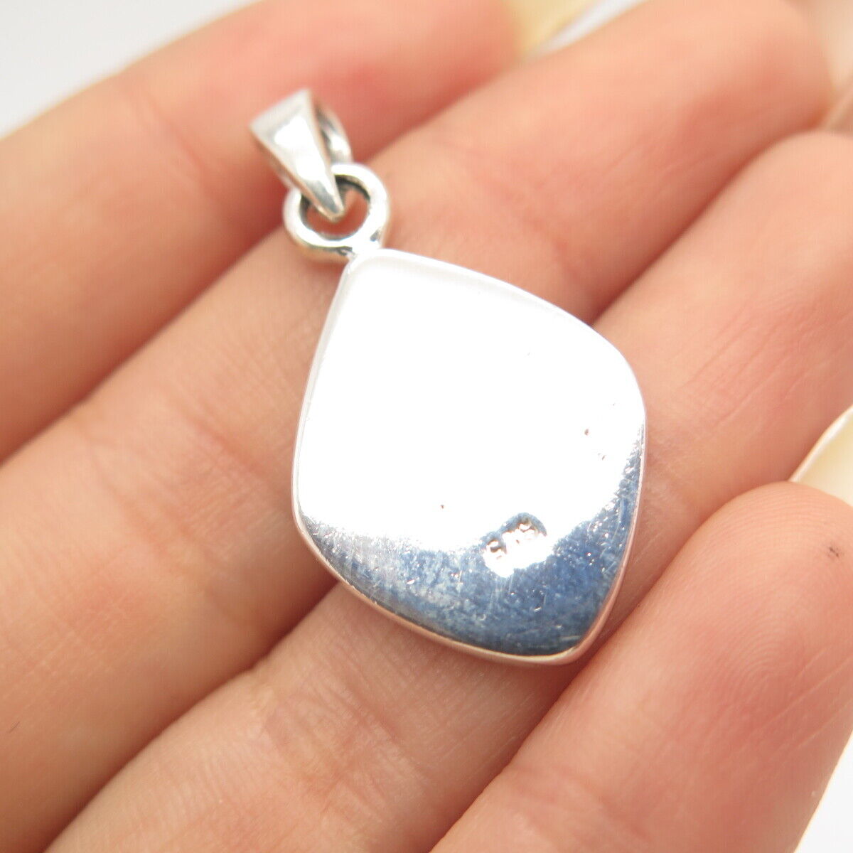 925 Sterling Silver Vintage Real Mother-of-Pearl Pendant