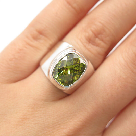 925 Sterling Silver Vintage Peridot-Tone C Z Wide Domed Ring Size 6 3/4