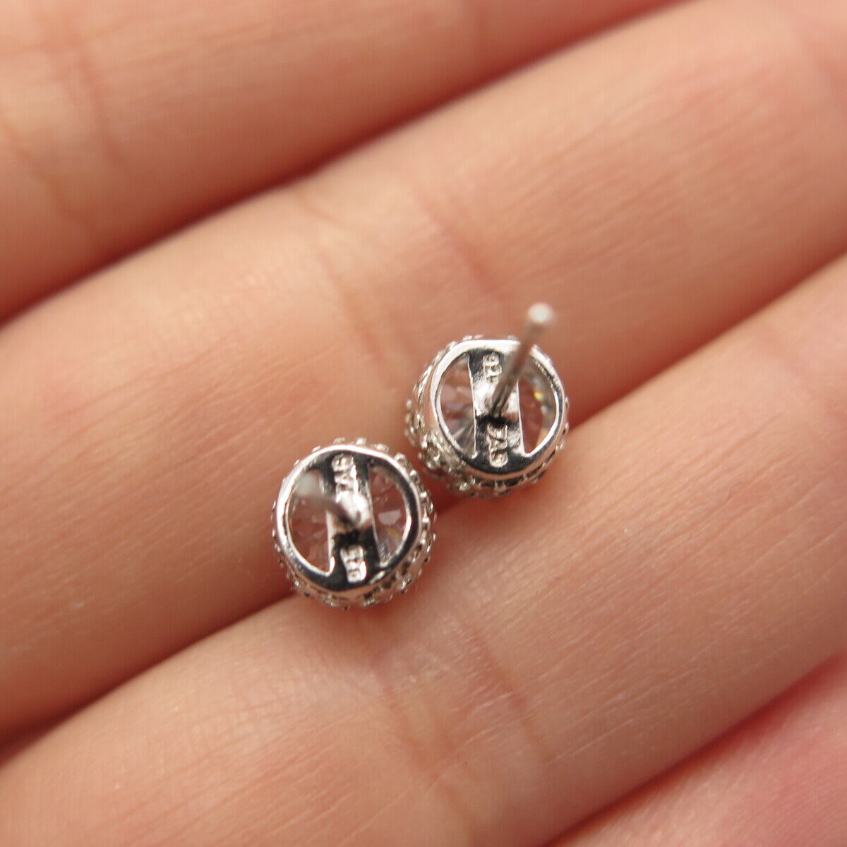 925 Sterling Silver Round-Cut C Z Stud Earrings