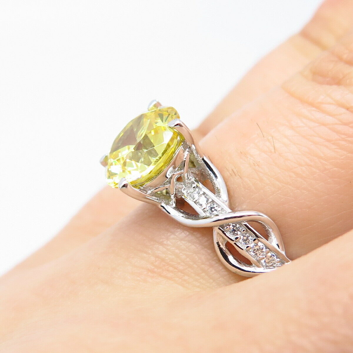 925 Sterling Silver Bella Luce White & Citrine-Tone C Z Ring Size 5.75