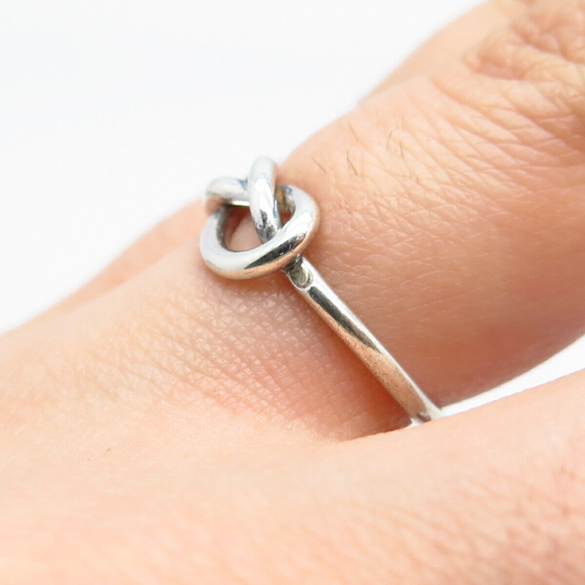 925 Sterling Silver Knot Ring Size 5.75