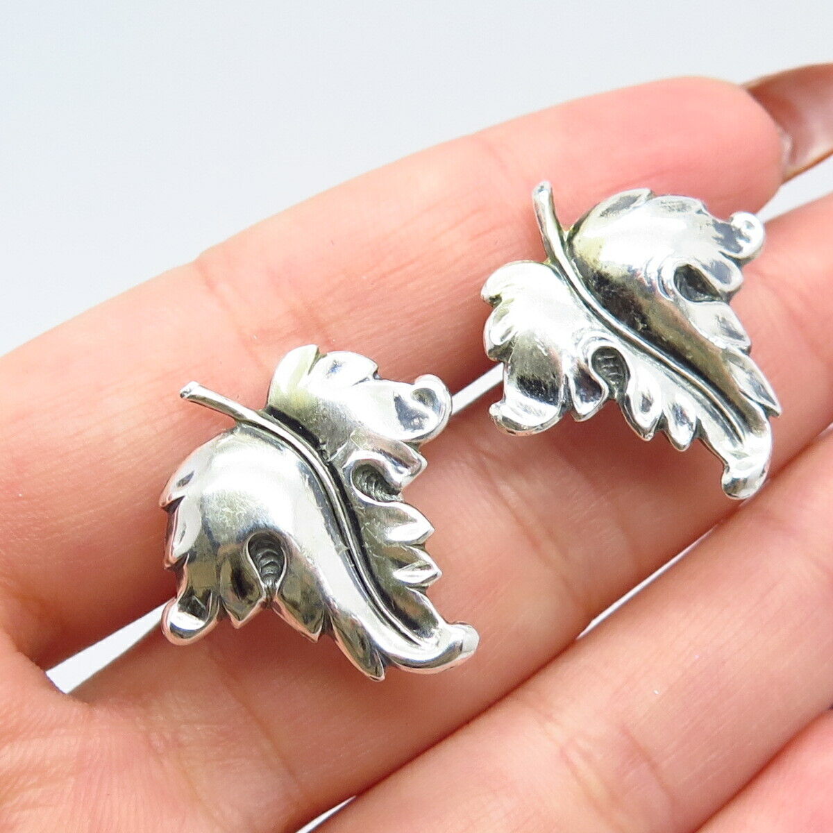 925 Sterling Silver Vintage Leaf Screw Back Earrings