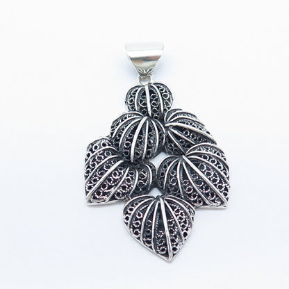 950 Silver Vintage Ornate Leaf Pendant