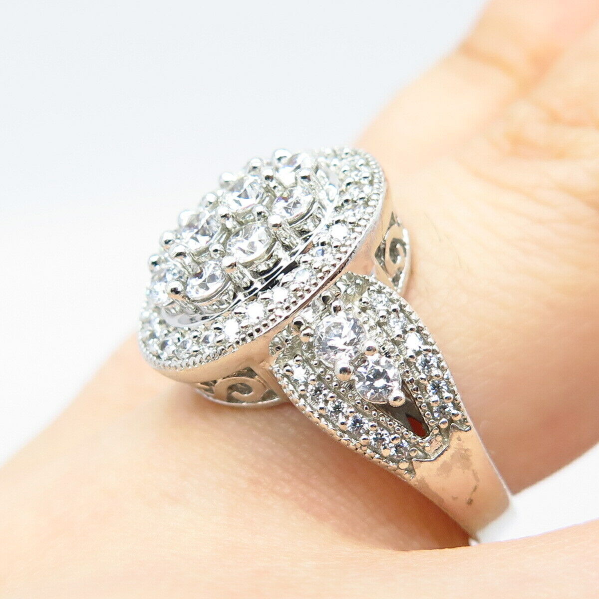 925 Sterling Silver Pave C Z Ring Size 6