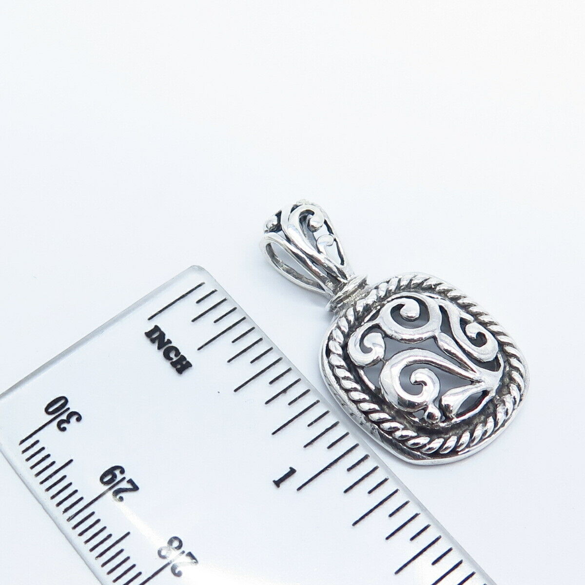 925 Sterling Silver Vintage Ornate Swirl Pendant