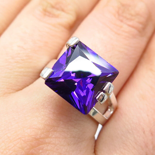 925 Sterling Silver Vintage Amethyst-Tone C Z Ring Size 8.25