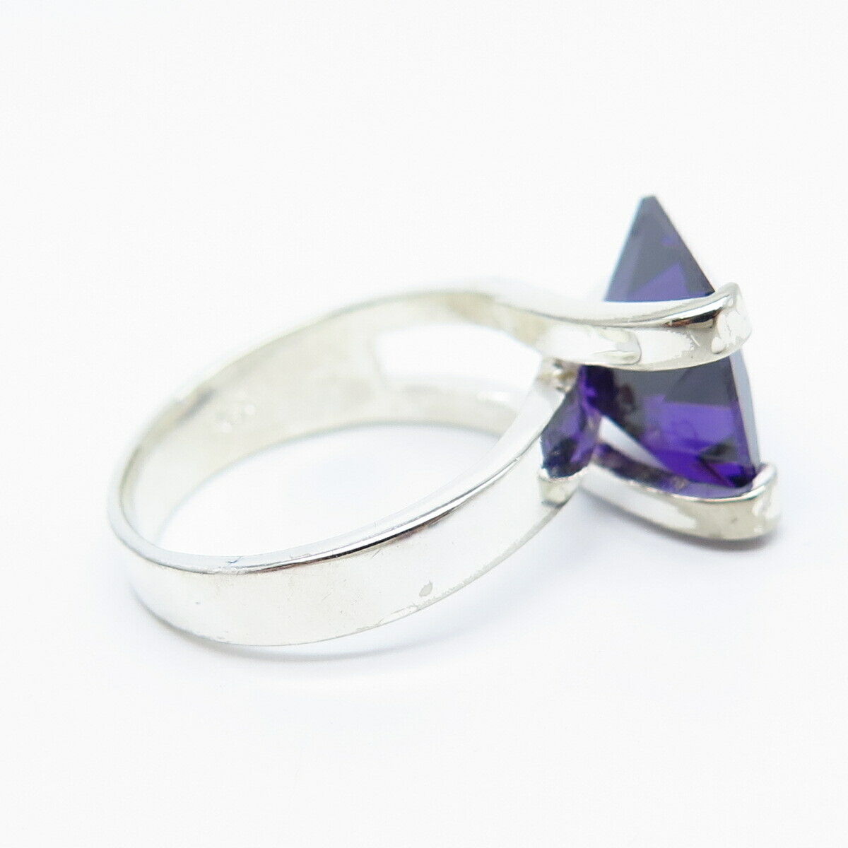 925 Sterling Silver Vintage Amethyst-Tone C Z Ring Size 8.25