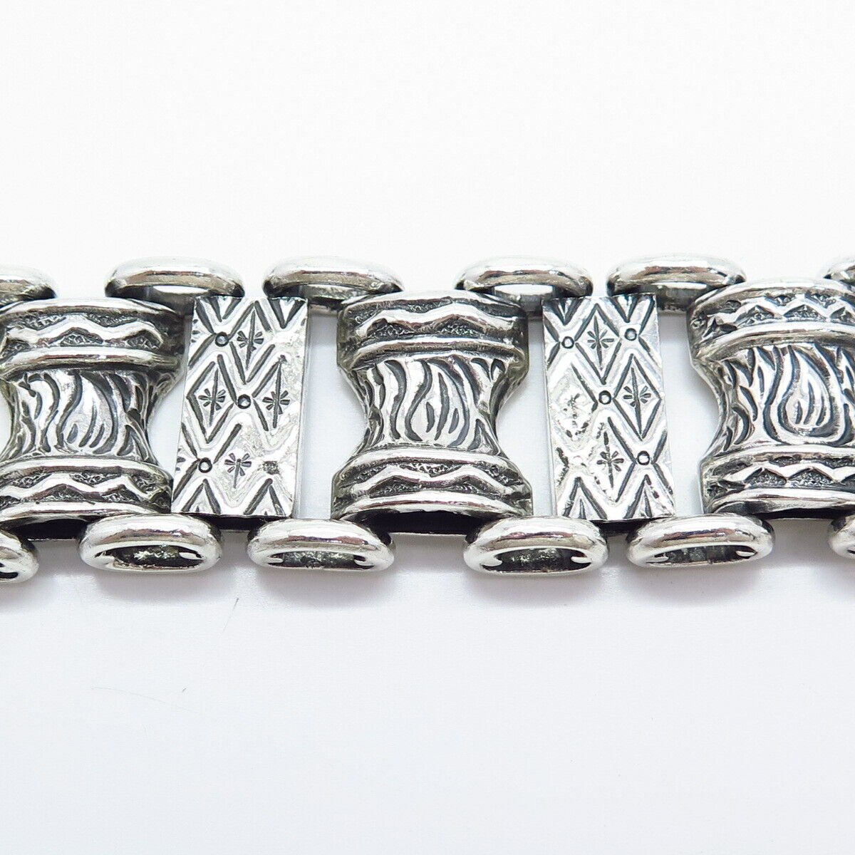 925 Sterling Silver Vintage Cynthia Gail Tribal Panel Link Bracelet 7.75"