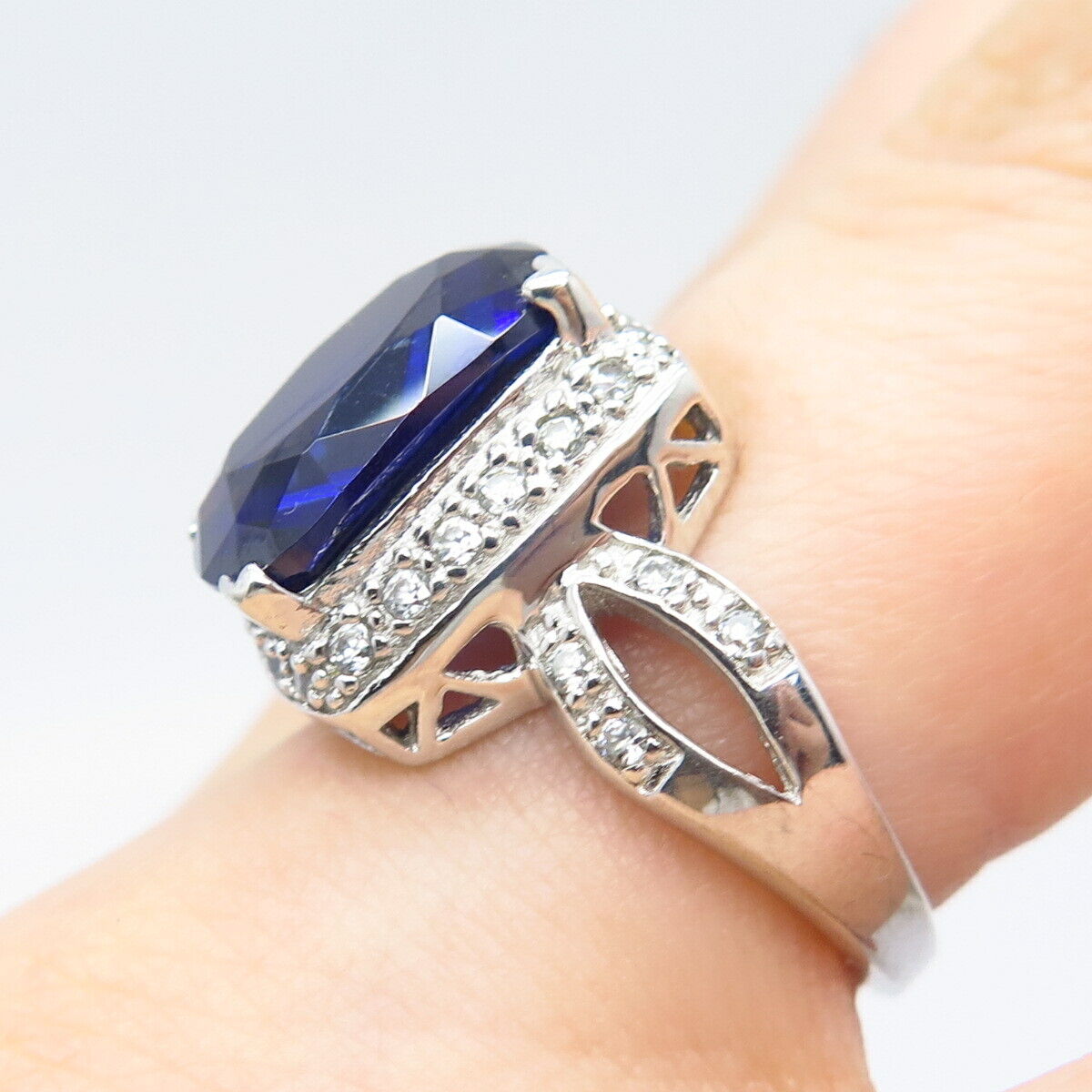 925 Sterling Silver White & Blue C Z Radiant-Cut Ring Size 7